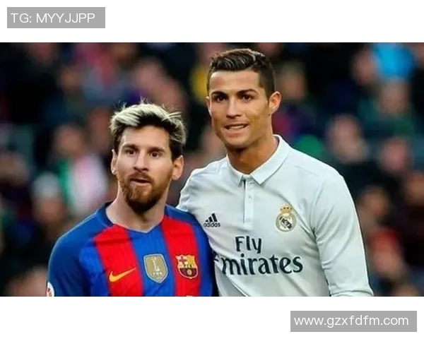 2025年全球足球球星最新排名揭晓梅西和C罗谁更强成为热议焦点