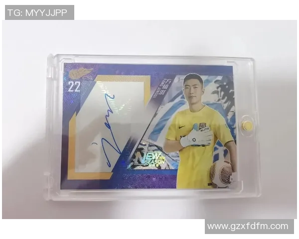 足球球星卡为什么会发黑及如何正确保存避免损坏